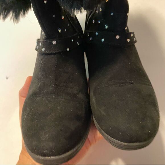 Piper black tall Rachelle Girls Wedge Boots faux suede fur  rhinestone pop pom 2 - Picture 6 of 9